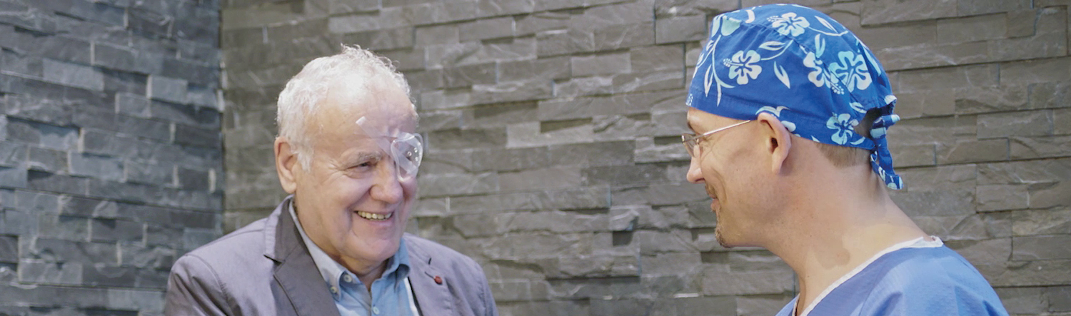 Dr. med. Markus Kiener mit Patient